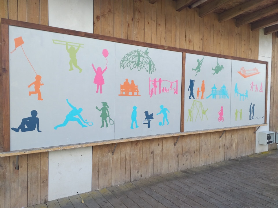 Fresque réalisée par les jeunes à la Maison des Jeunes